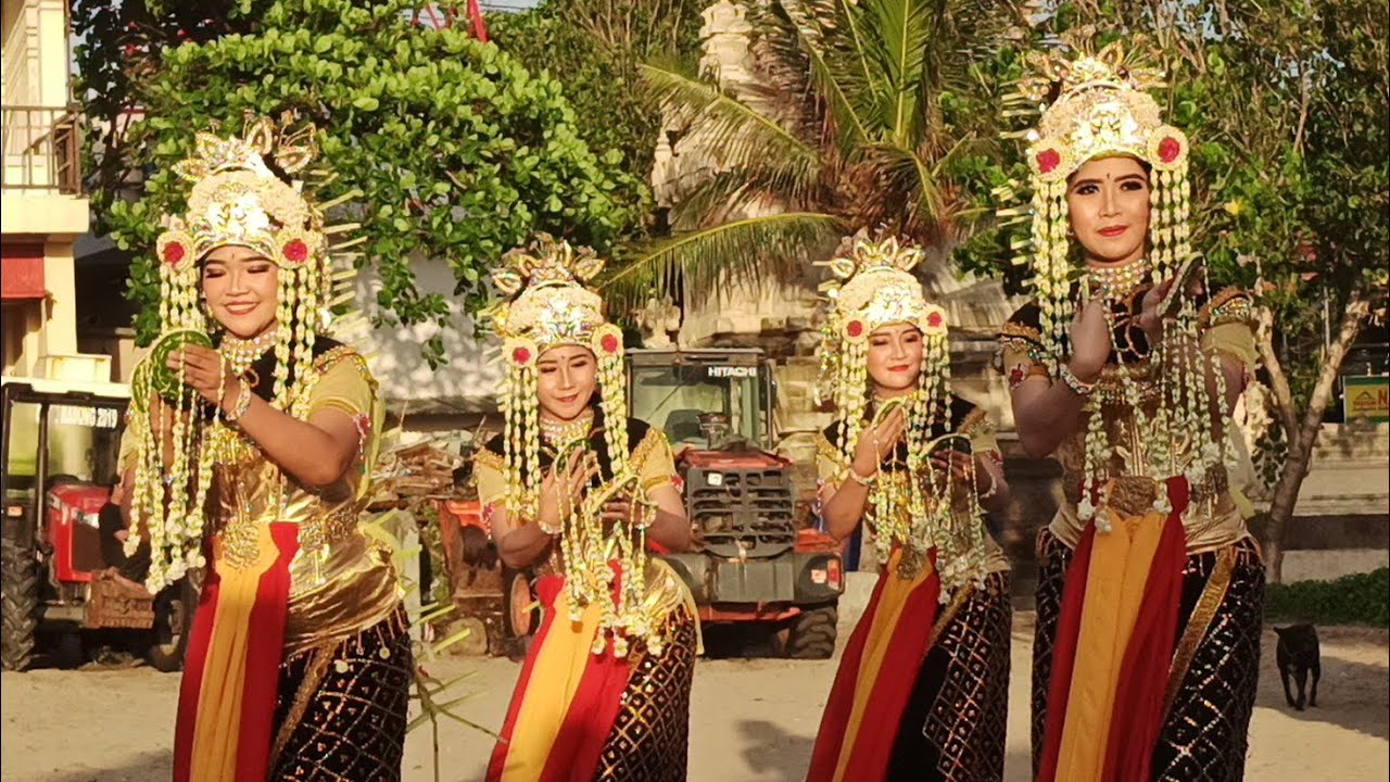 Tari Baksa Kembang