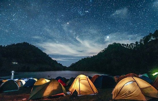 Ranu Kumbolo: Surga Tersembunyi di Gunung Semeru yang Bikin Ketagihan