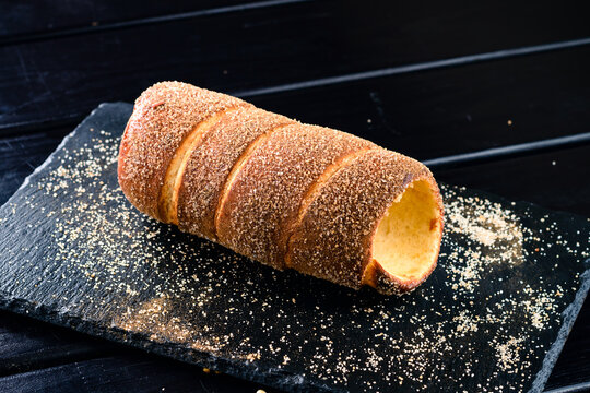 Trdelnik: Menikmati Kelezatan Kue Tradisional dari Eropa