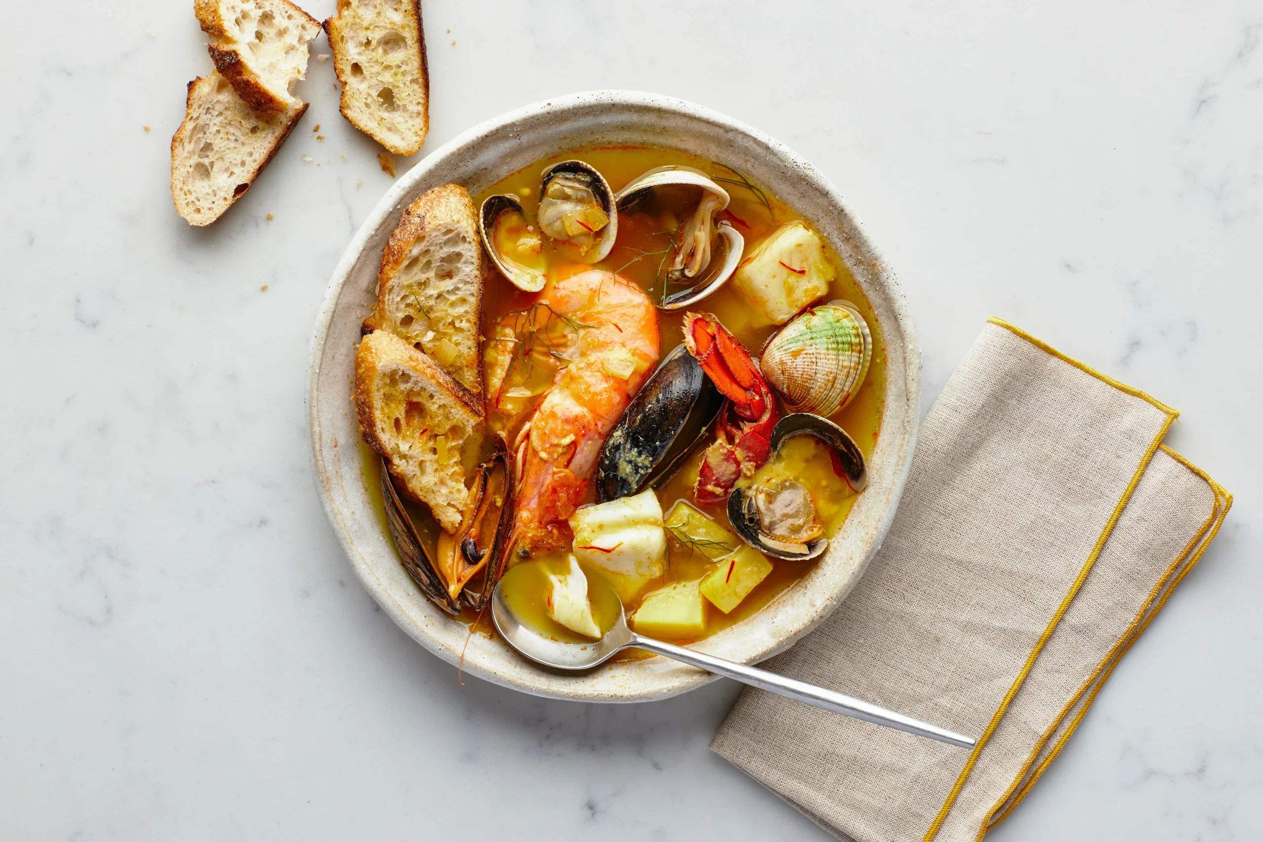 Bouillabaisse: Keajaiban Sup Laut Khas Marseille