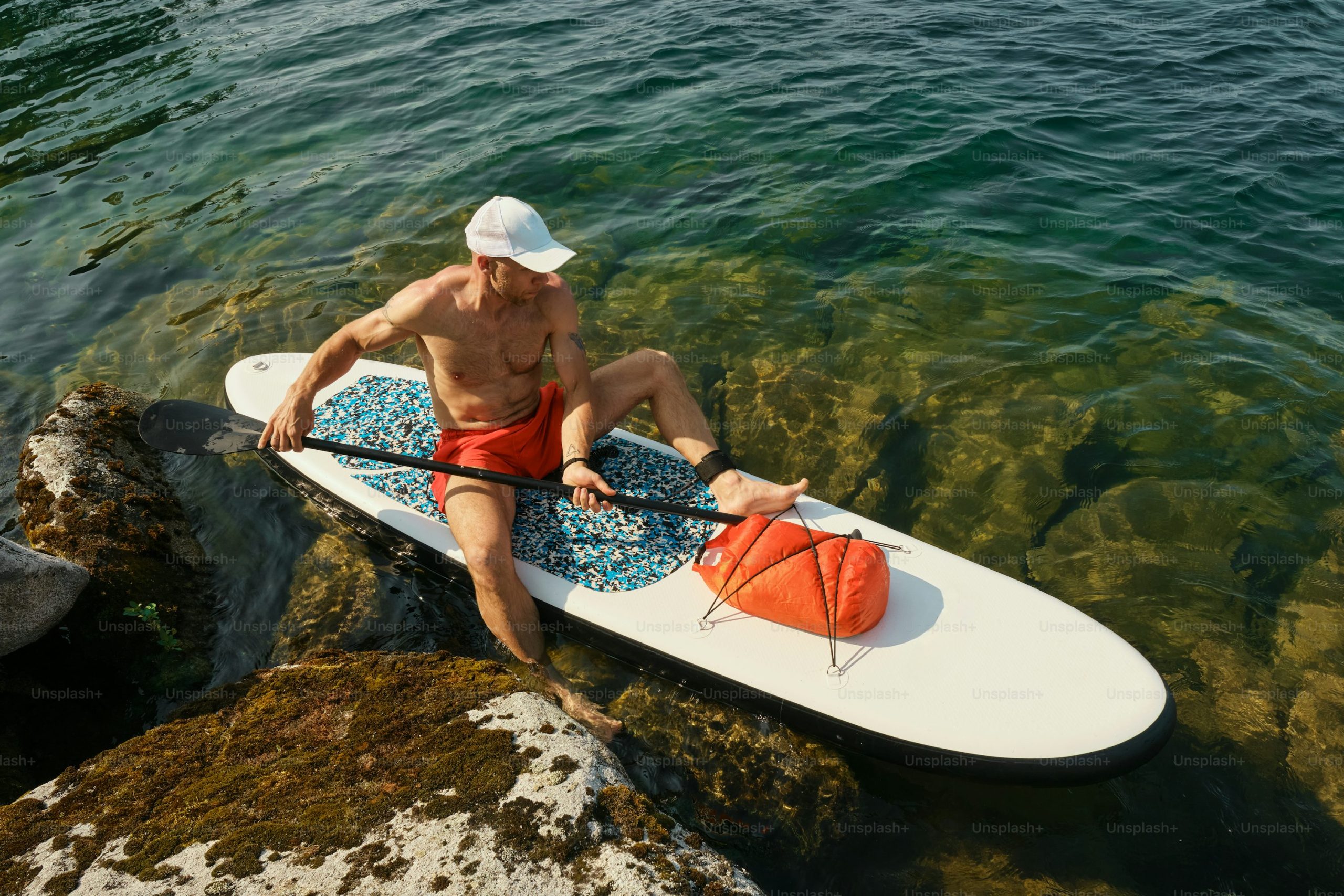 Peralatan Penting dalam Selancar Dayung