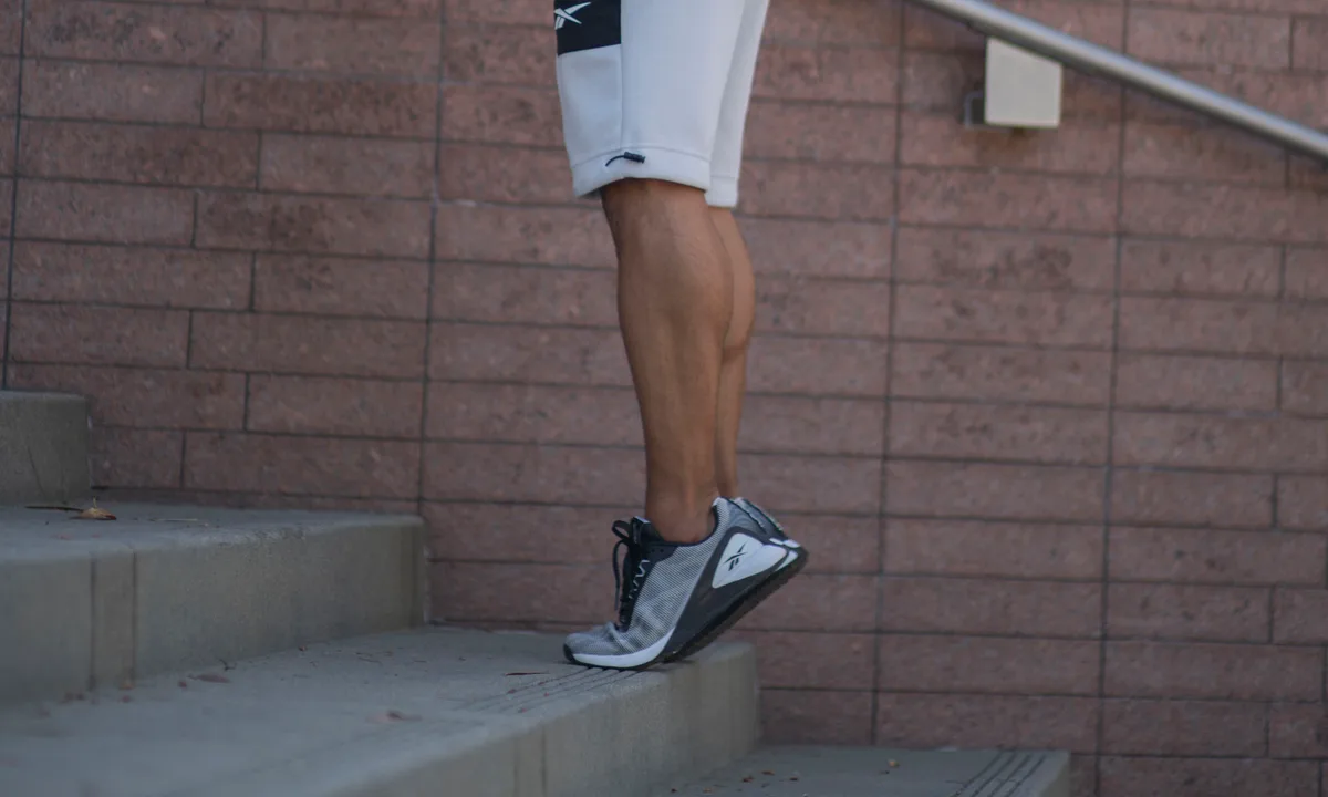 Calf Raises, Latihan Simpel untuk Memperbesar Otot Kaki 3 Kesalahan Umum yang Membuat Betis Sulit Berkembang