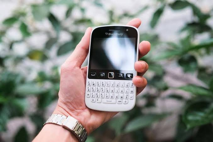 Hp BlackBerry: Kisah Ikonik Ponsel Legendaris yang Pernah Menguasai Dunia Komunikasi 3 Hp BlackBerry